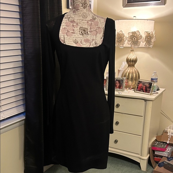 Marcella dress - Picture 2 of 6